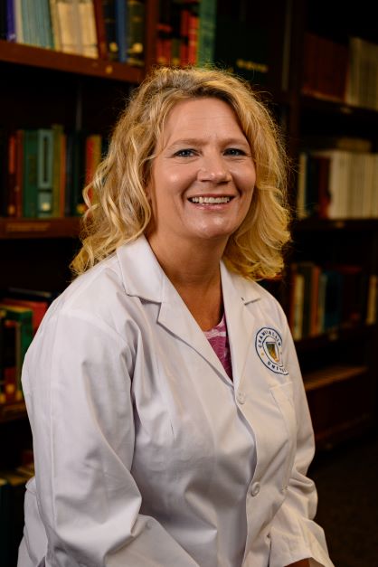 Photo of Michelle Bland, FNP